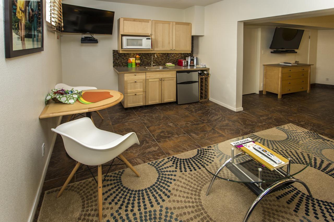 King Corner Suite,531254091:JPEG