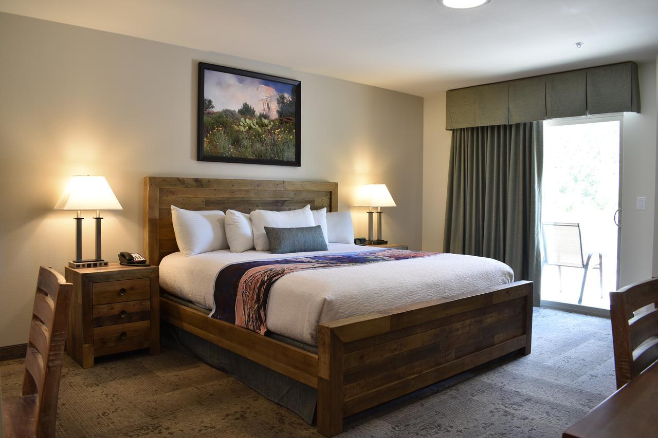Queen Room