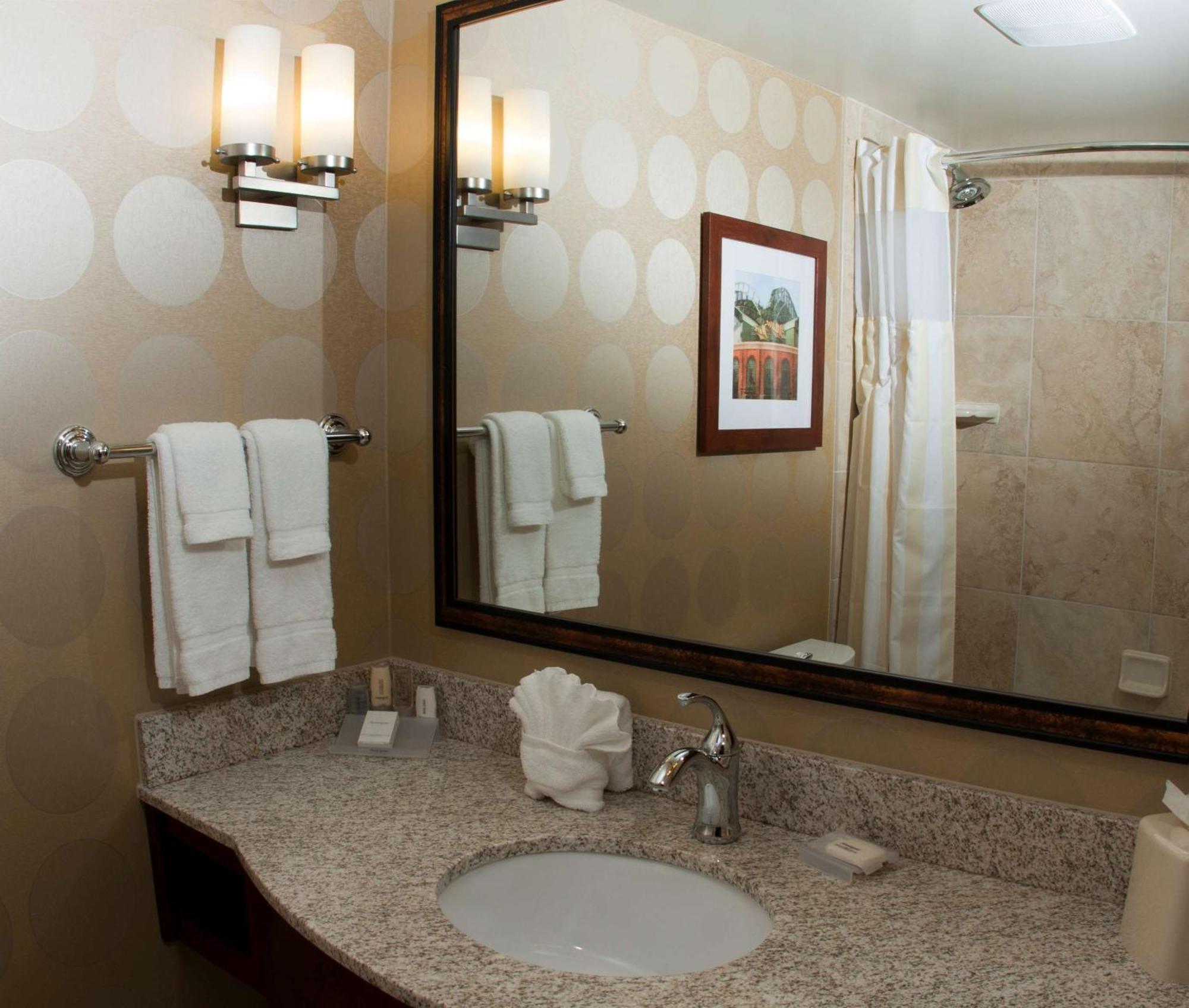 Queen Room with Two Queen Beds,1552002292:JPEG