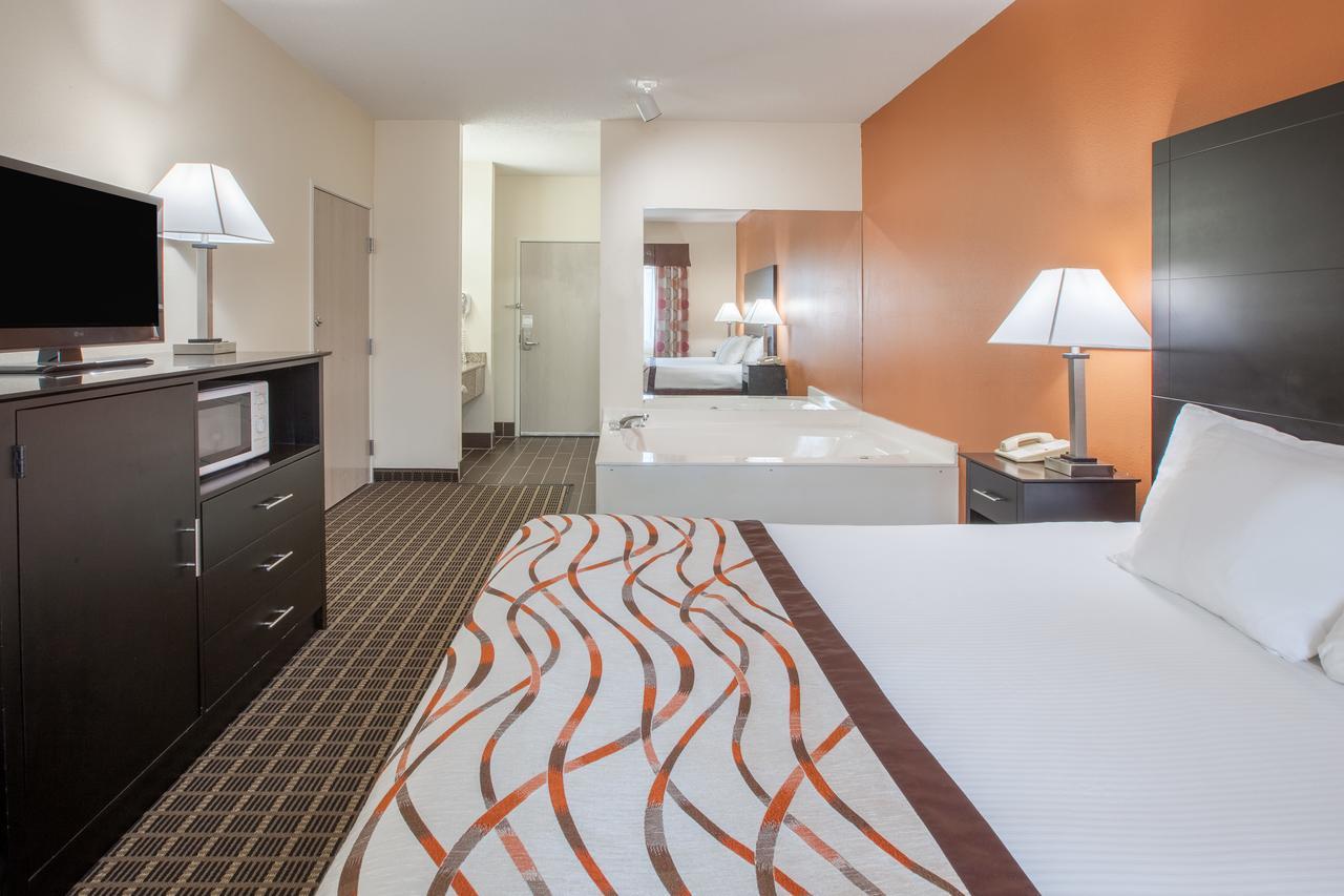 One Bedroom King Suite - Non-Smoking