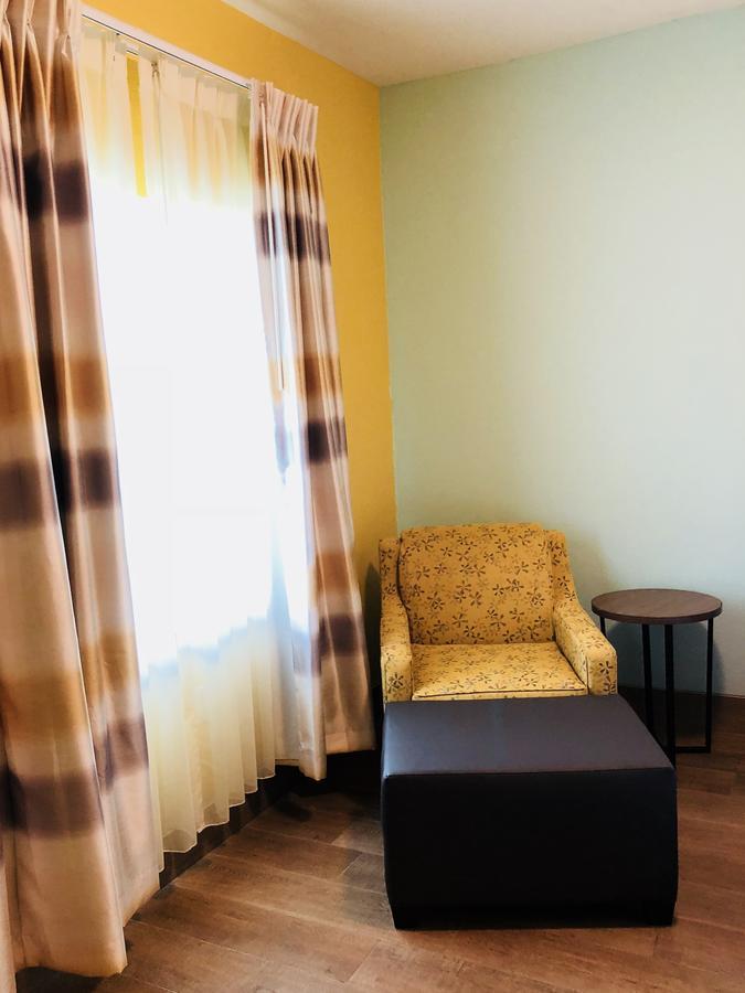 Queen Room with Two Queen Beds - Non-Smoking,653955816:JPEG