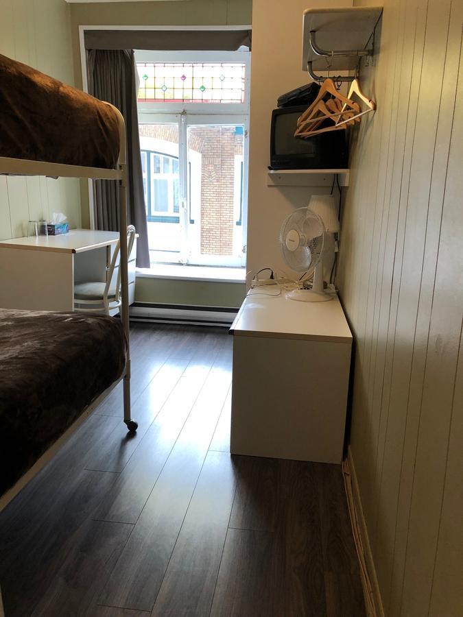 Bunk Bed Room with Shared Bathroom,697184799:JPEG