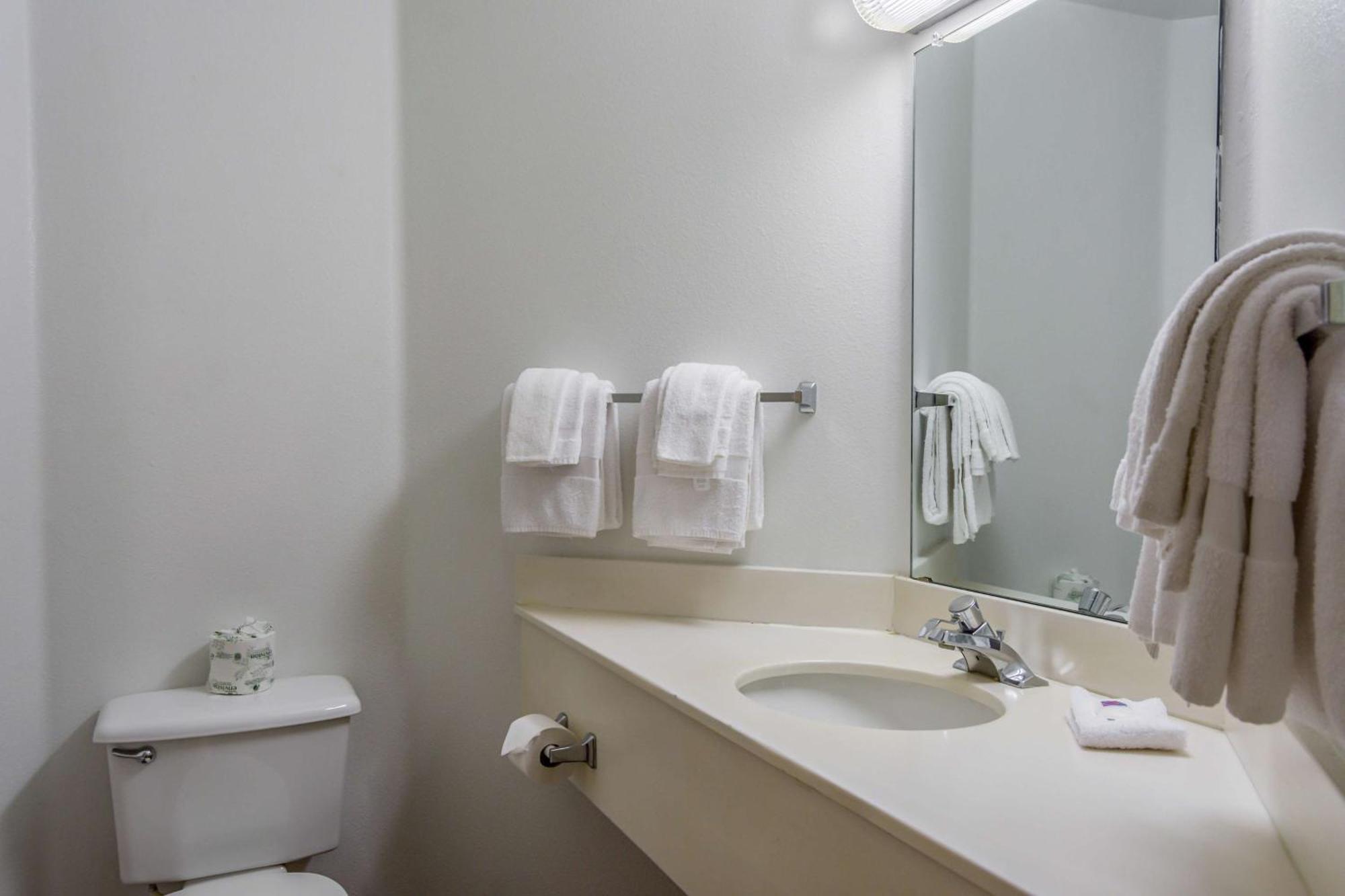 King Room - Non-Smoking,797334828:JPEG