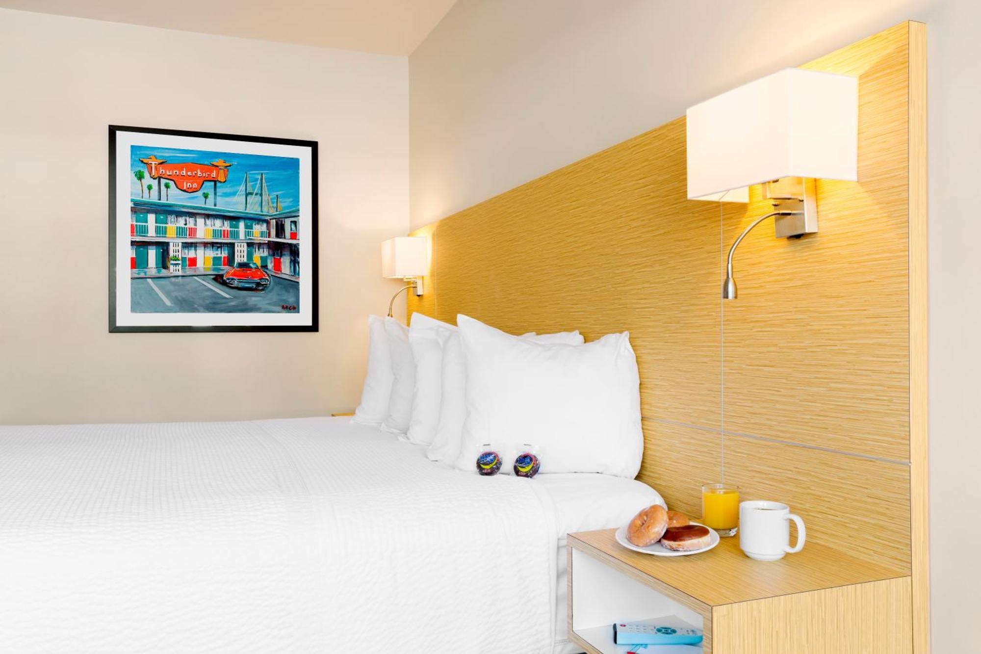 King Room,699885466:JPEG