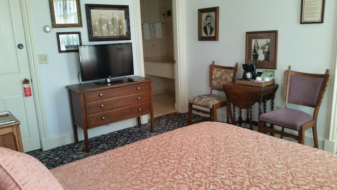 Queen Room with Garden View,1365865580:JPEG