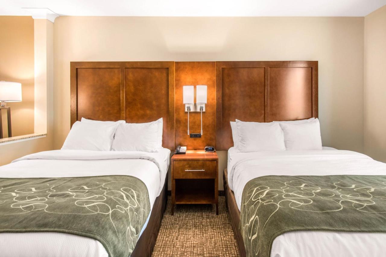 Suite with Two Queen Beds - Accessible/Non-Smoking