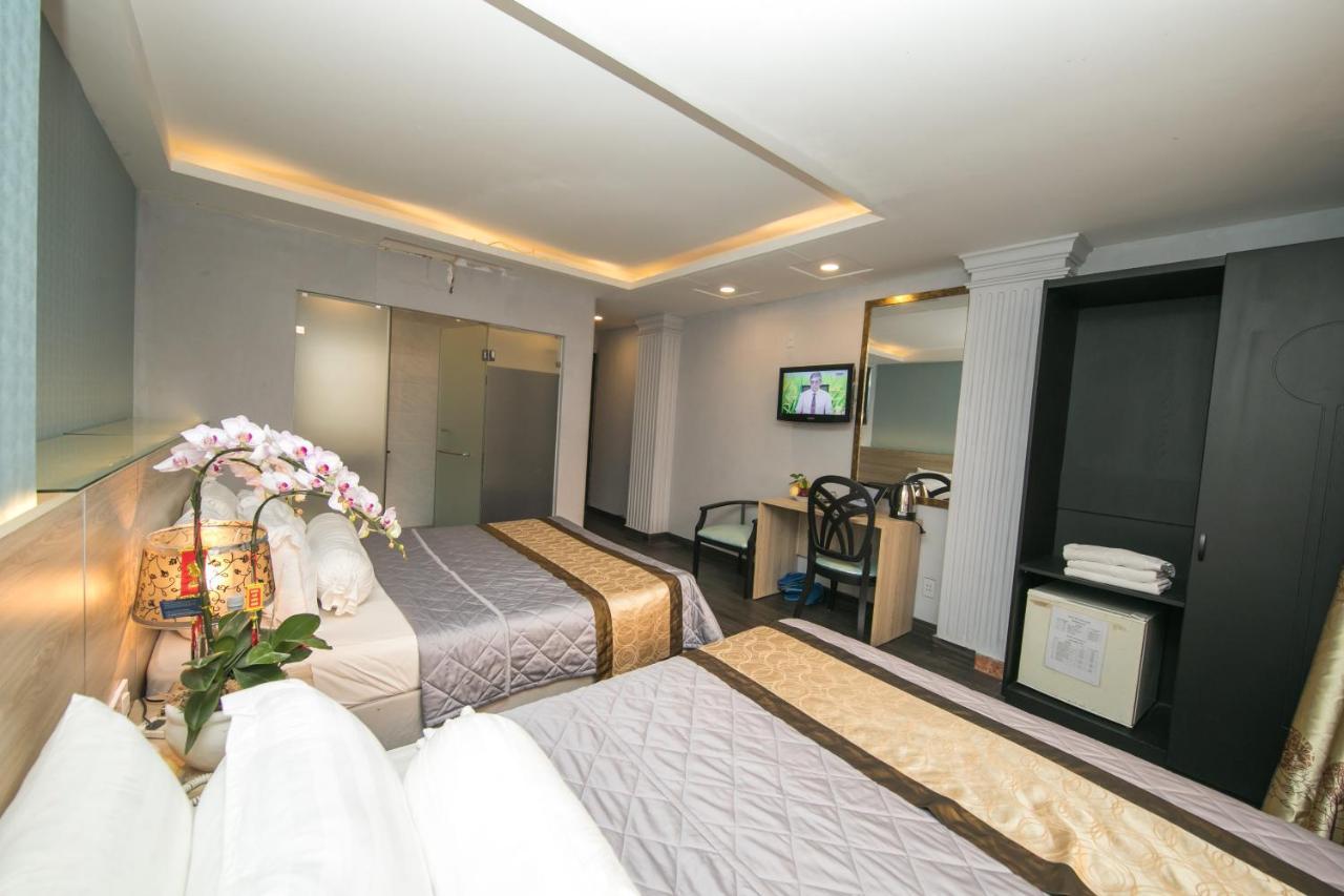 Deluxe Triple Room,1267842205:JPEG