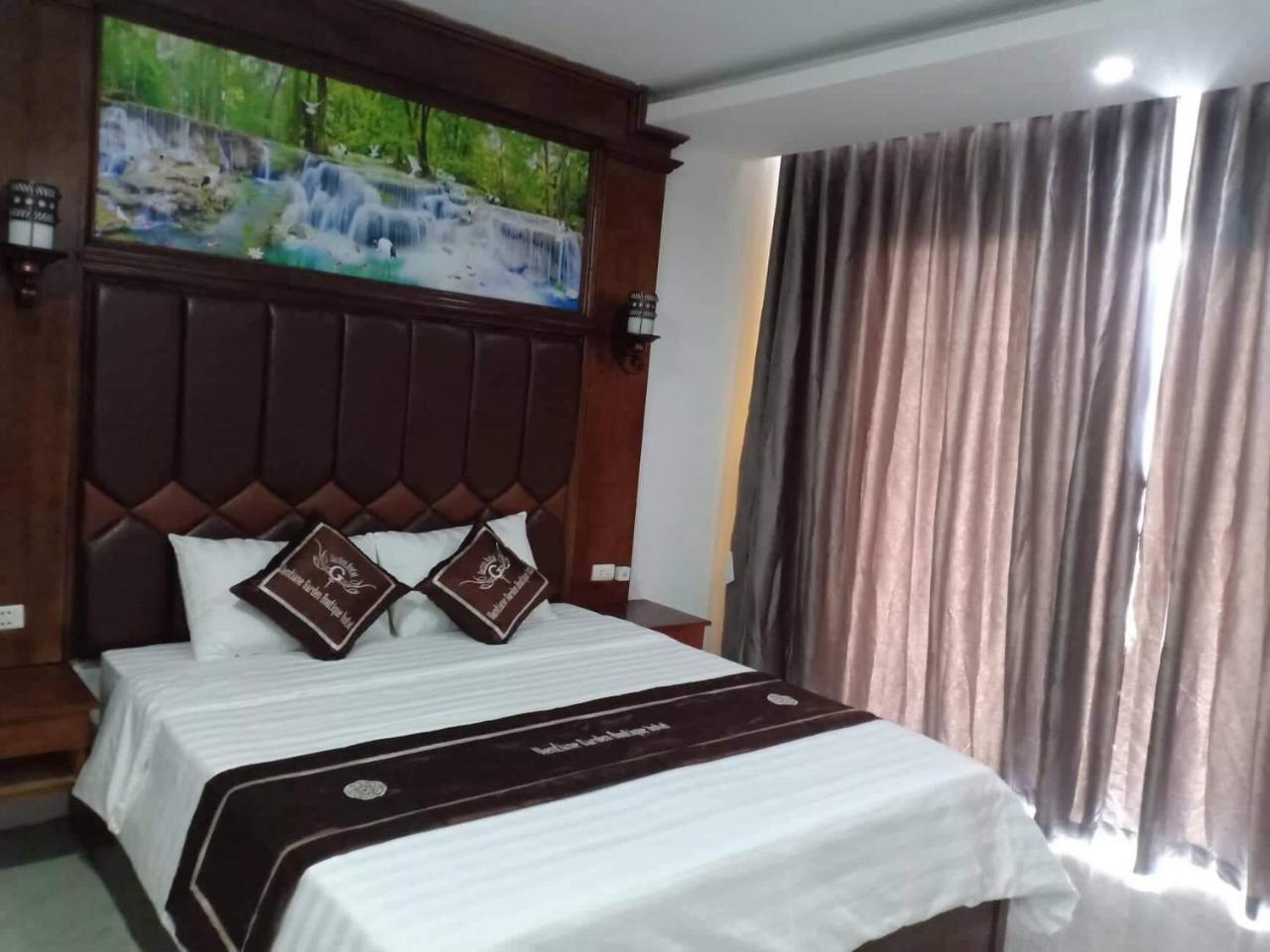 Deluxe Double Room with Balcony,749716001:JPEG