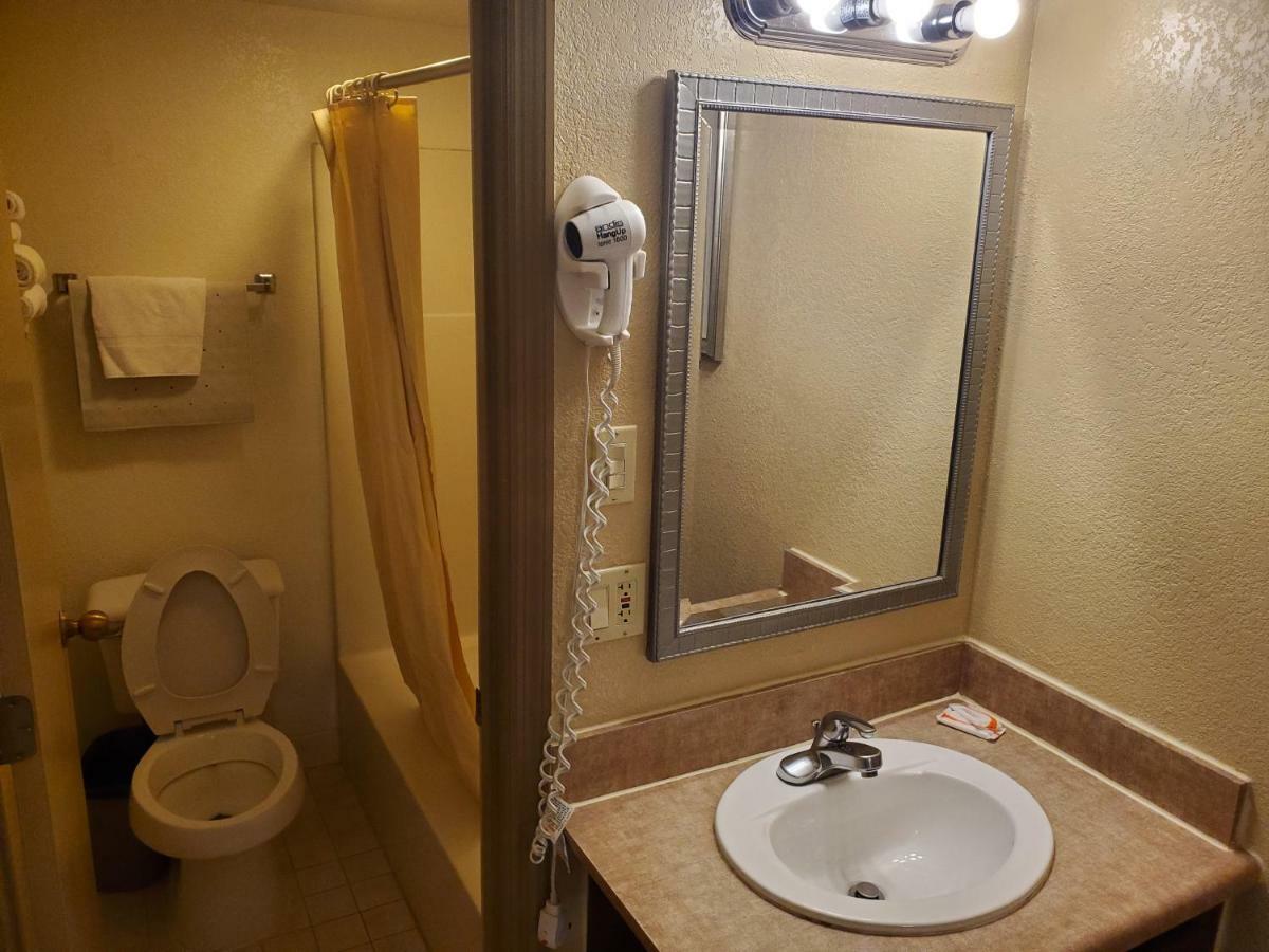 Queen Suite,846576926:JPEG