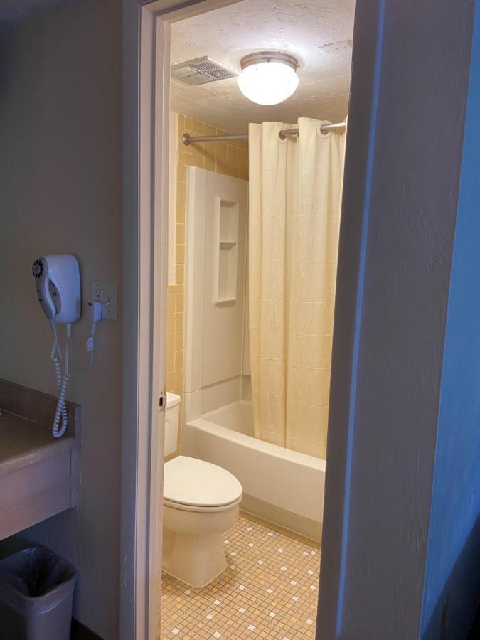 Standard Queen Room,1299876970:JPEG