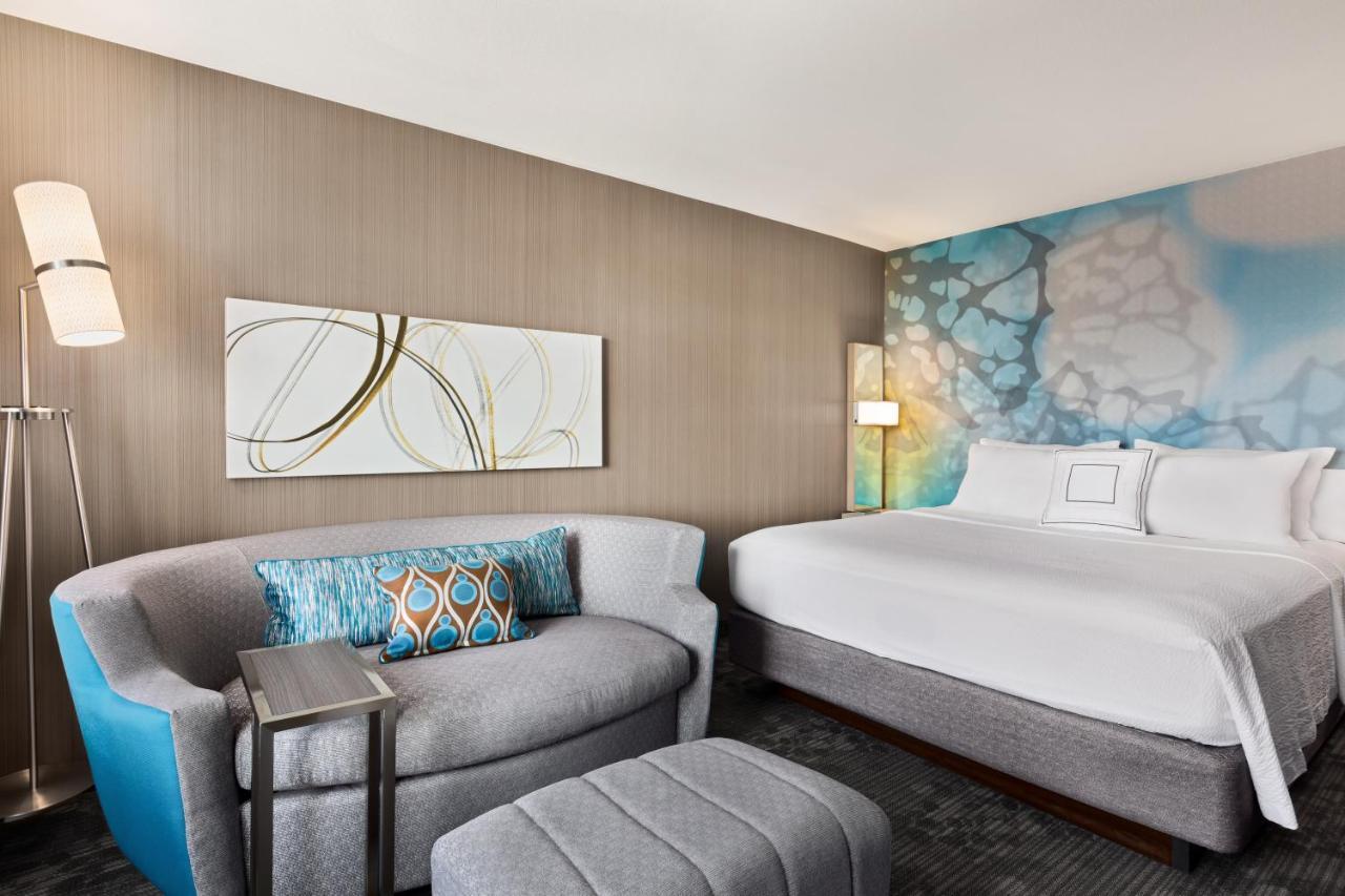 King Room with Courtyard View, Sofa Bed and Balcony
