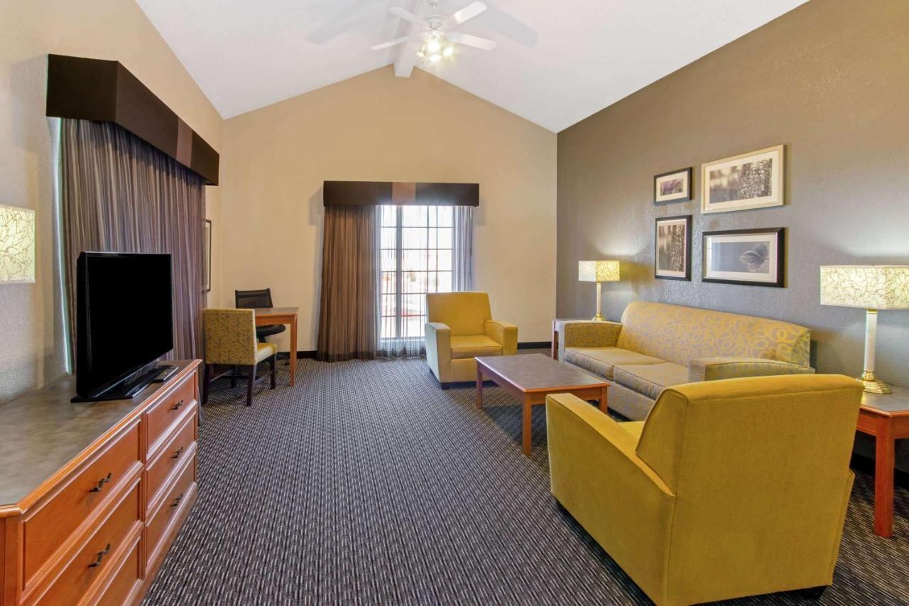 King Suite,1210246915:JPEG