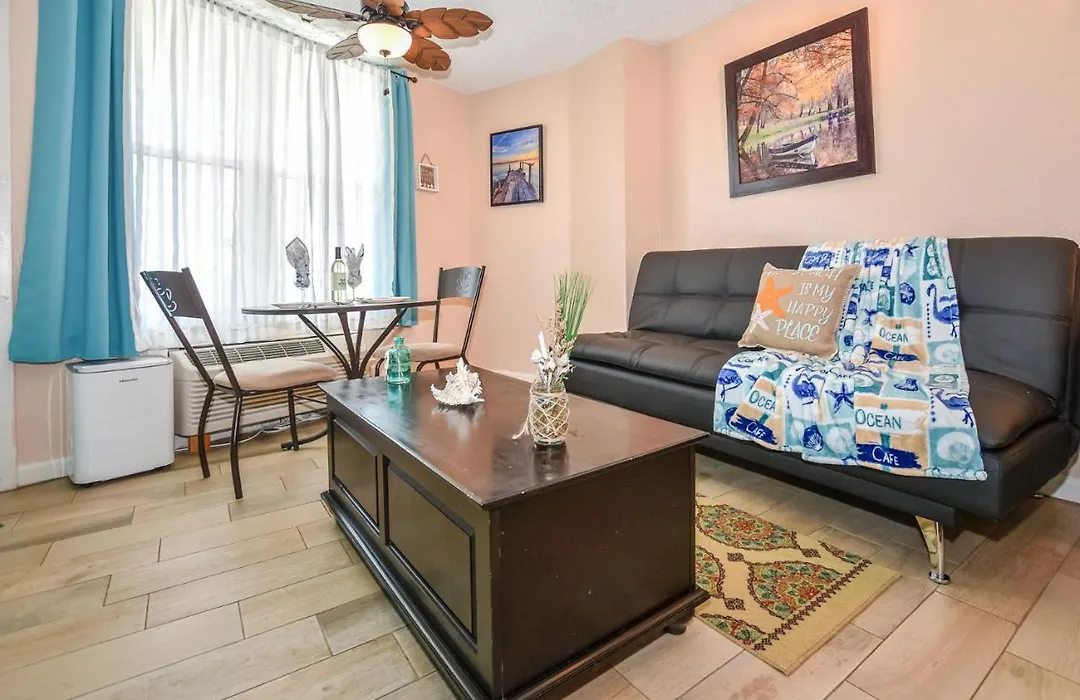 Daytona Beach Studio Condo With Beautiful Ocean View-1