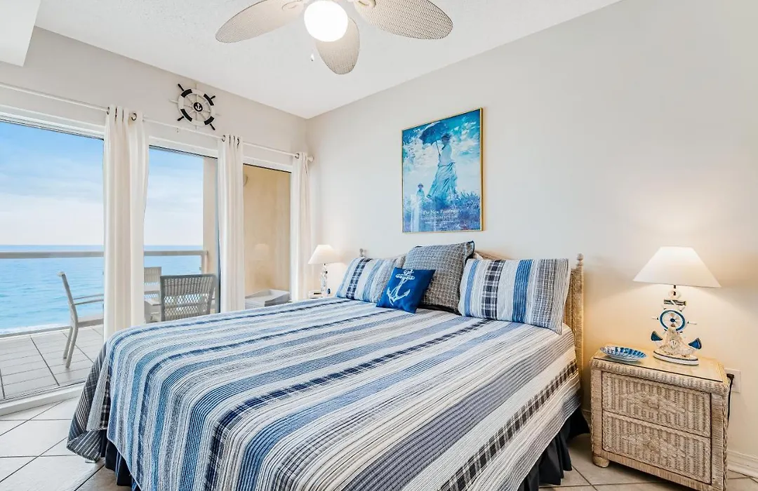 Beachy Beaut At Emerald Isle-1