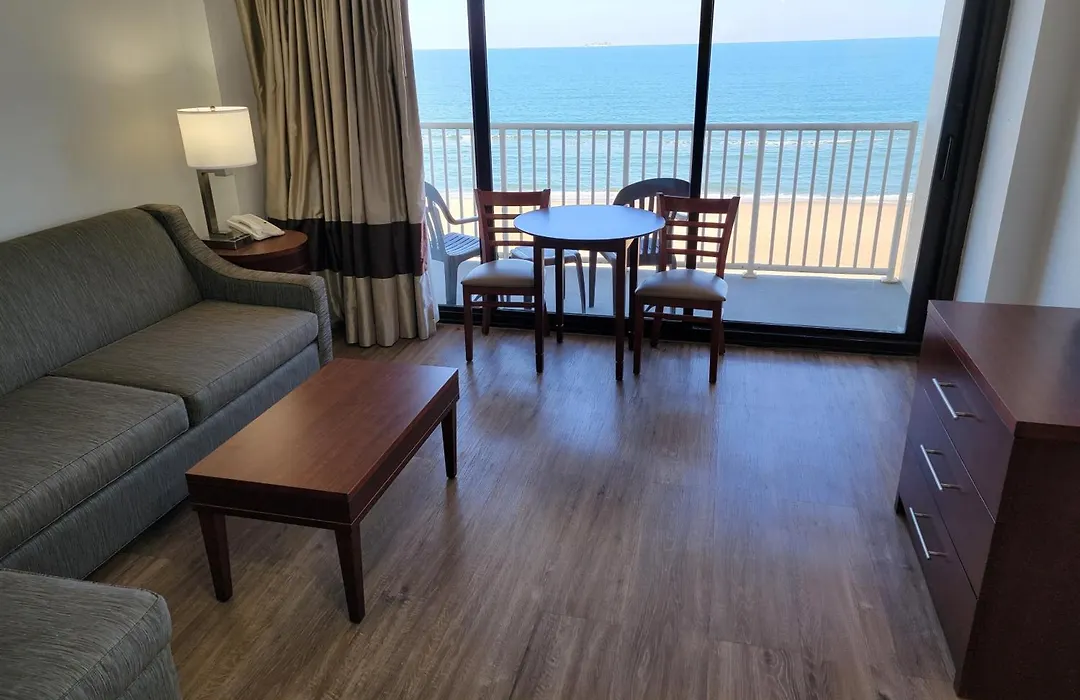 Coastal Hotel & Suites Virginia Beach - Oceanfront-1