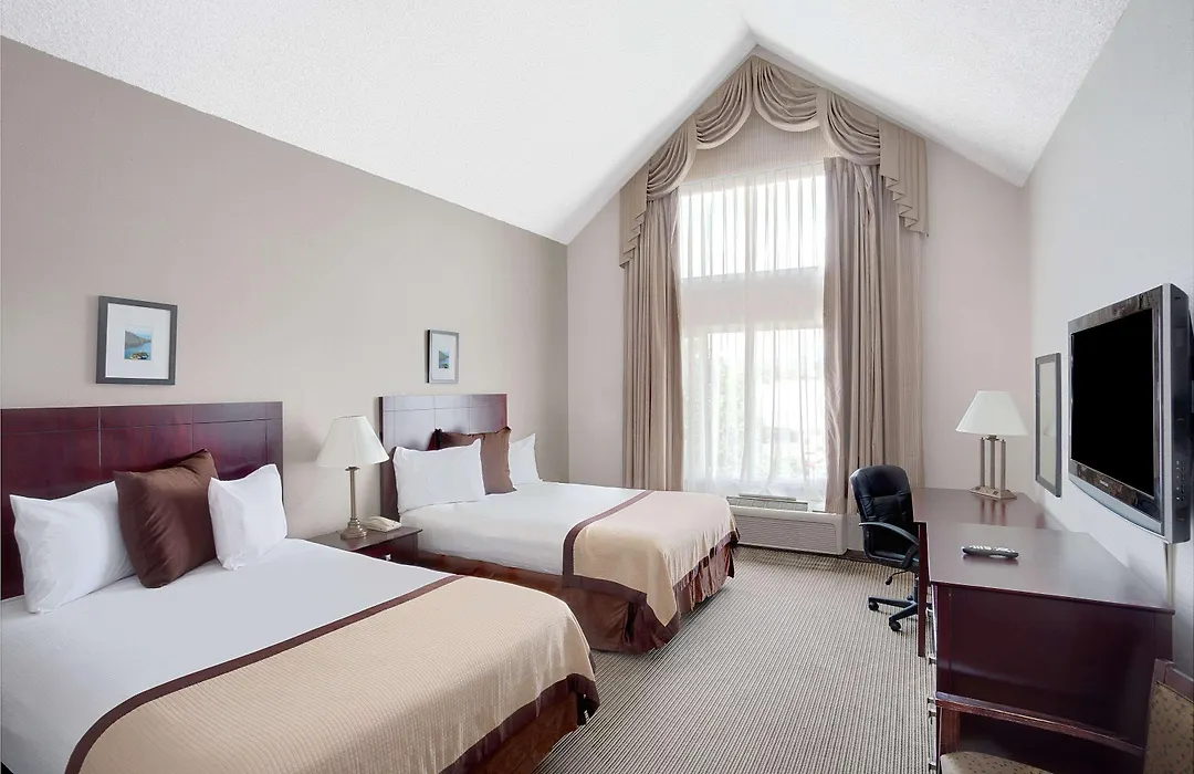 Baymont By Wyndham Reno-1