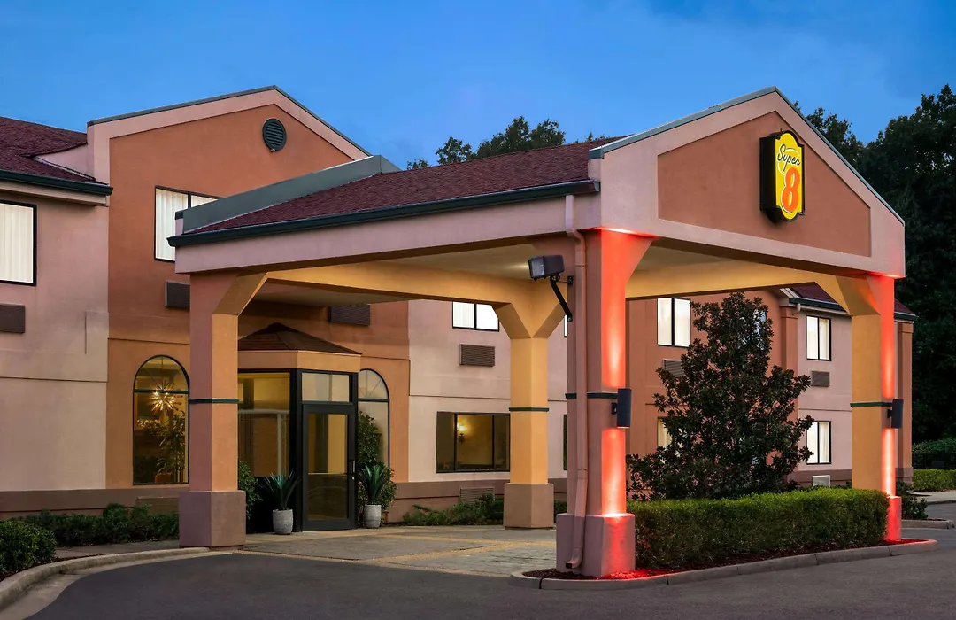 Super 8 By Wyndham Clinton-1