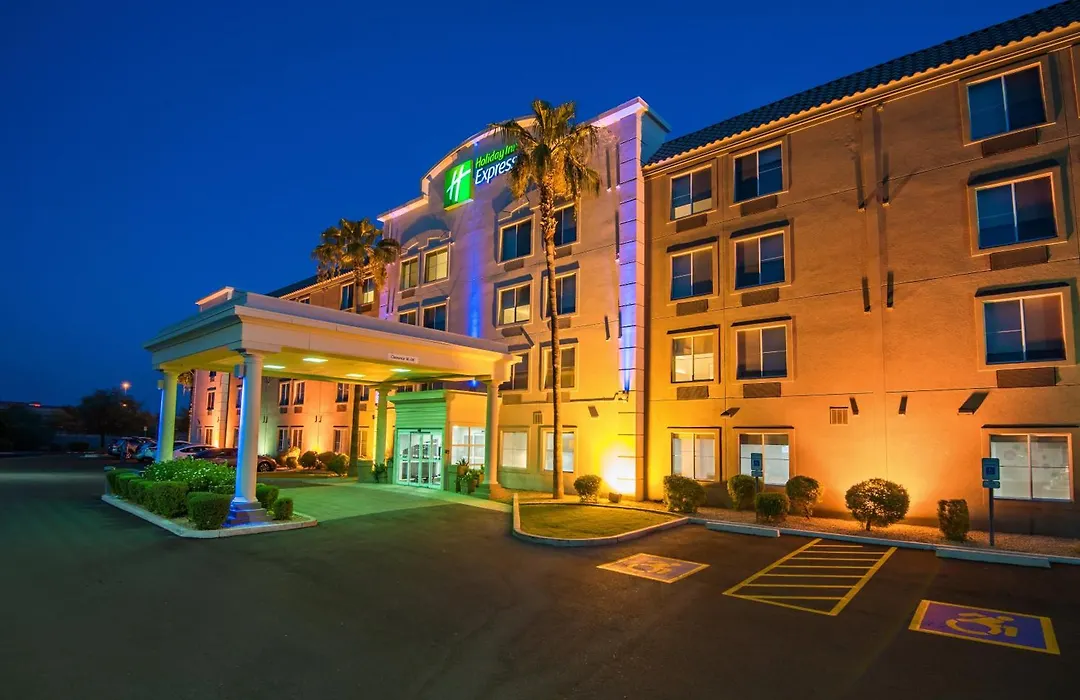 Holiday Inn Express Peoria North - Glendale By Ihg-1