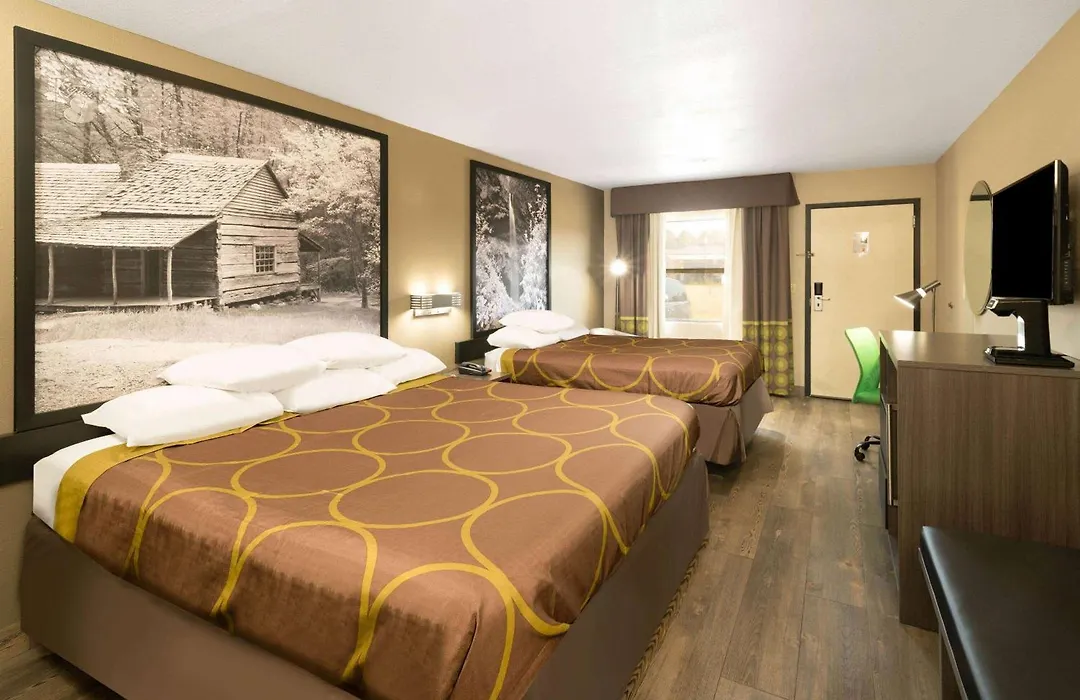 Super 8 By Wyndham Cleveland-1