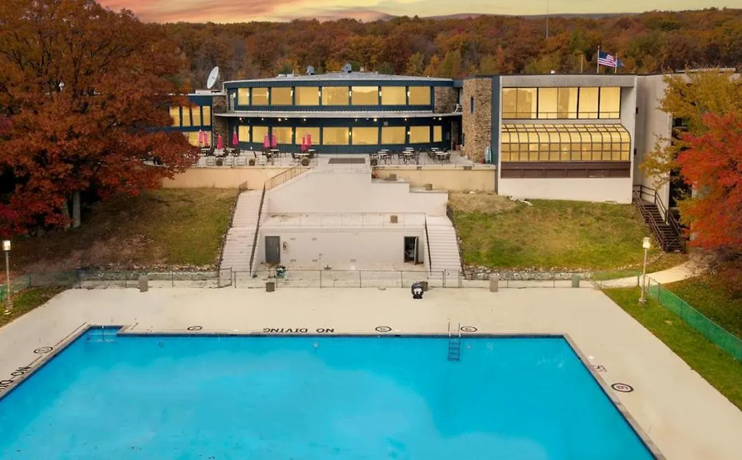 Mountain Laurel Resort-1