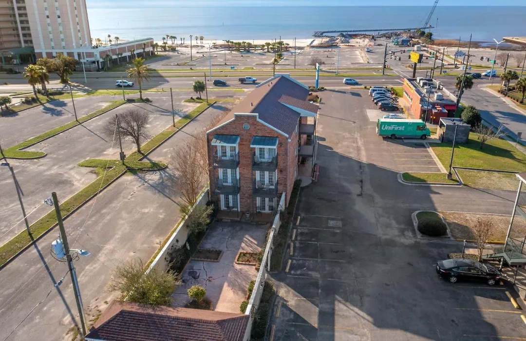 Edgewater Inn - Biloxi Beach-1