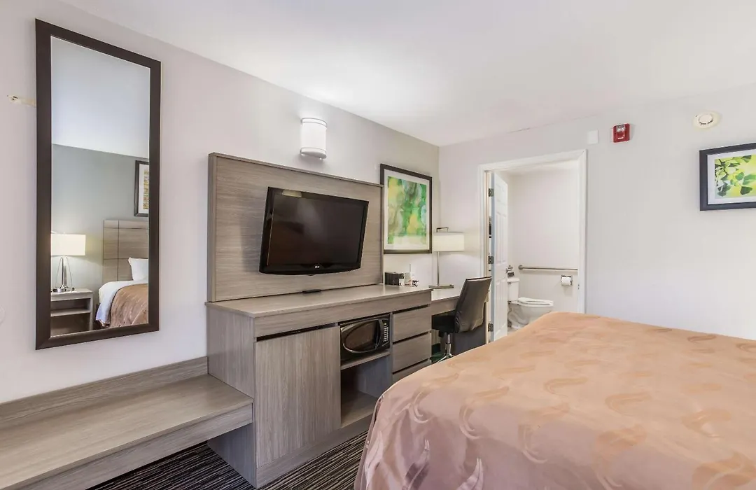 Quality Inn Gallatin-Nashville Metro-1