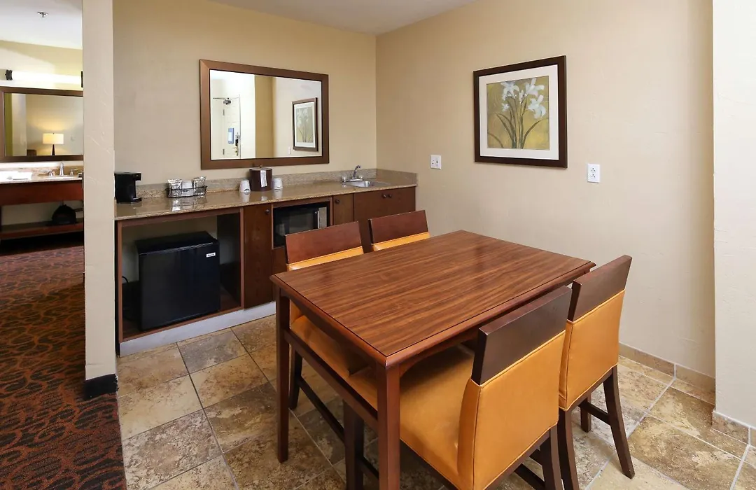 Hampton Inn & Suites Tucson Mall-1