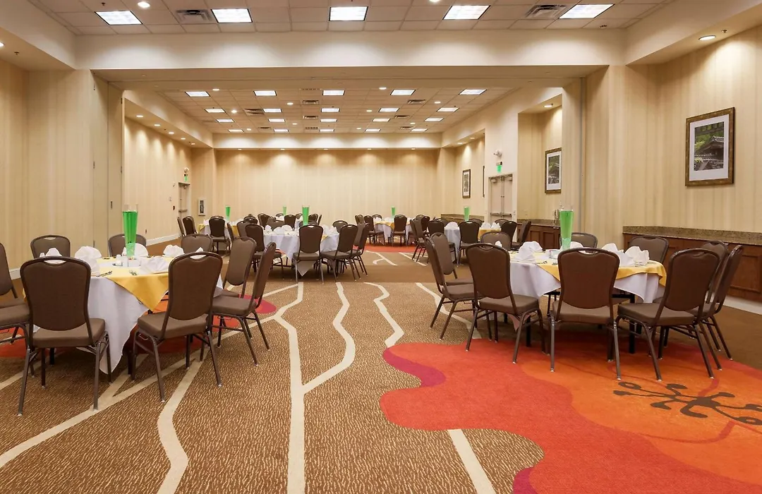 Hilton Garden Inn Dallas/Market Center-1