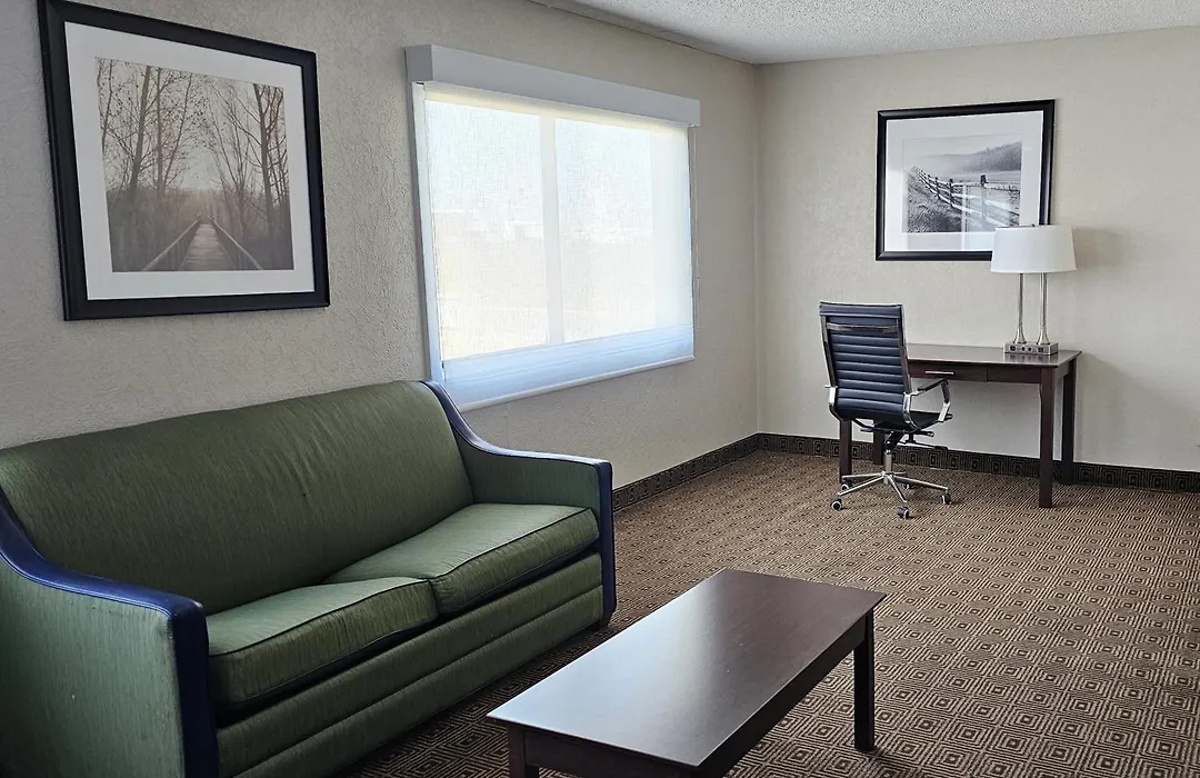 Baymont By Wyndham Midland Airport-1