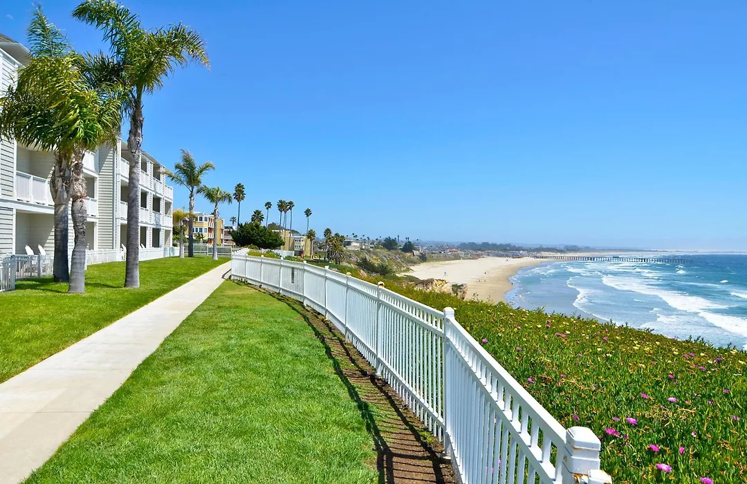 Pismo Lighthouse Suites-1
