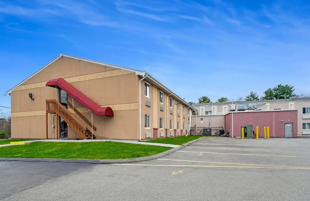Americas Best Value Inn Foxboro-1