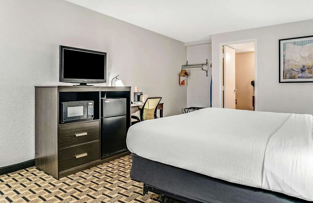 Quality Inn Detroit Downtown-1