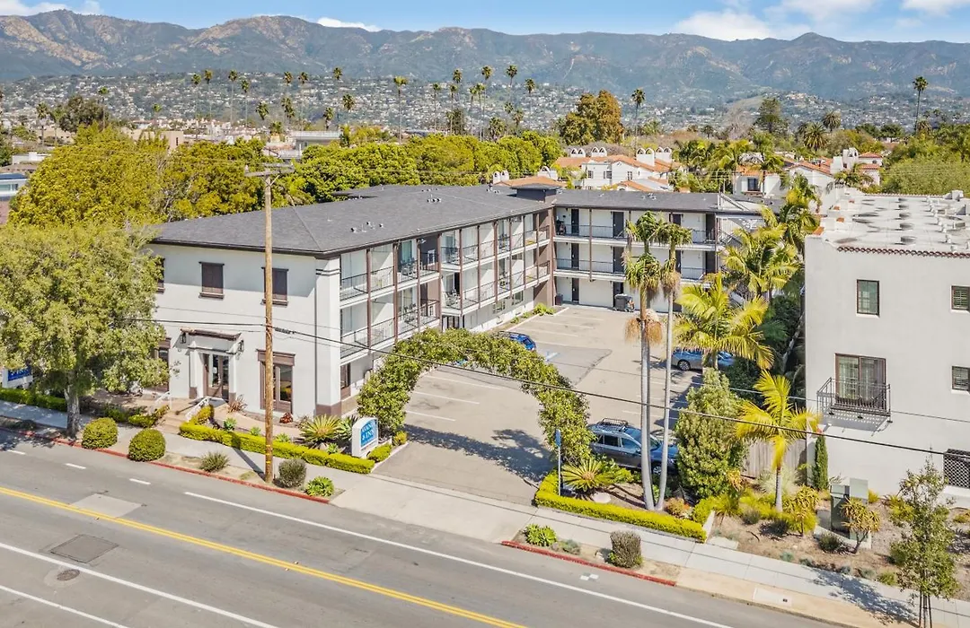 Avania Inn Of Santa Barbara-1