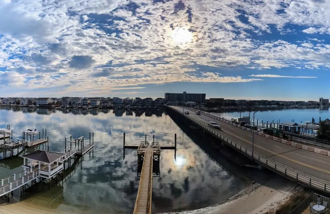 Harbor Inn-1