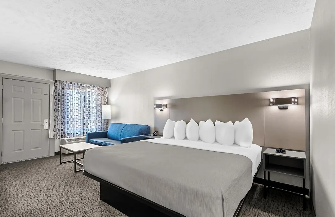Quality Inn & Suites At Dollywood Lane-1