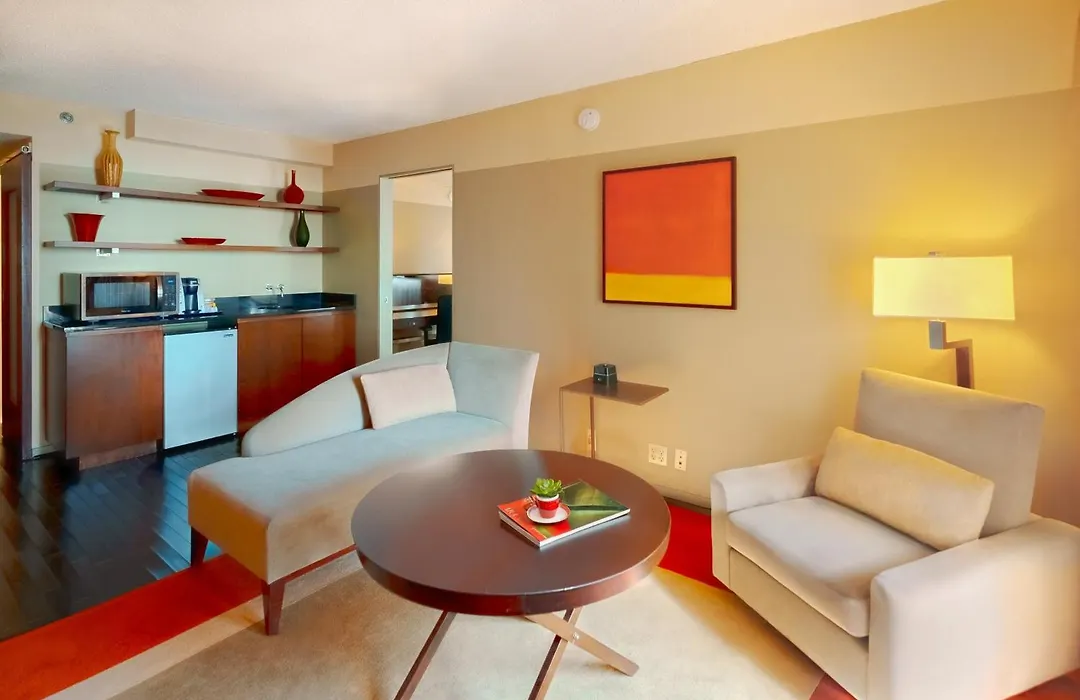 Crowne Plaza - Chicago West Loop By Ihg-1