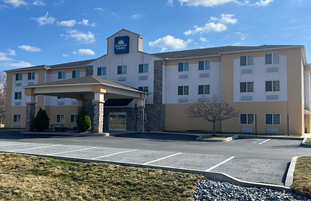 Days Inn & Suites By Wyndham Manheim Lebanon-1