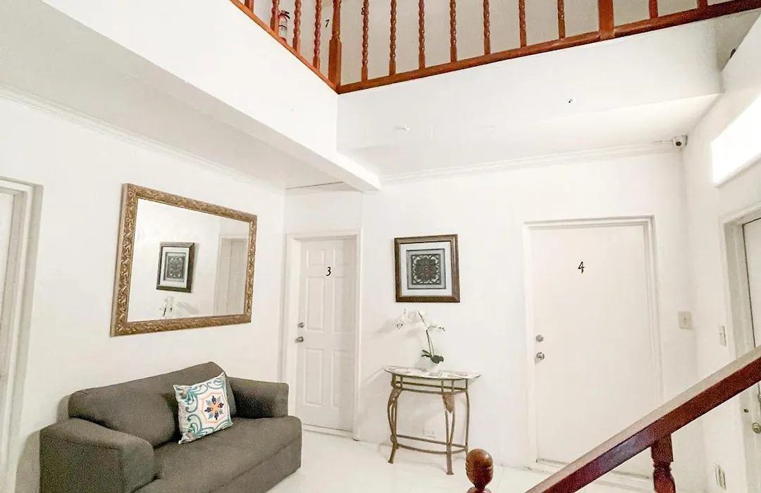 Golden Palms House-1