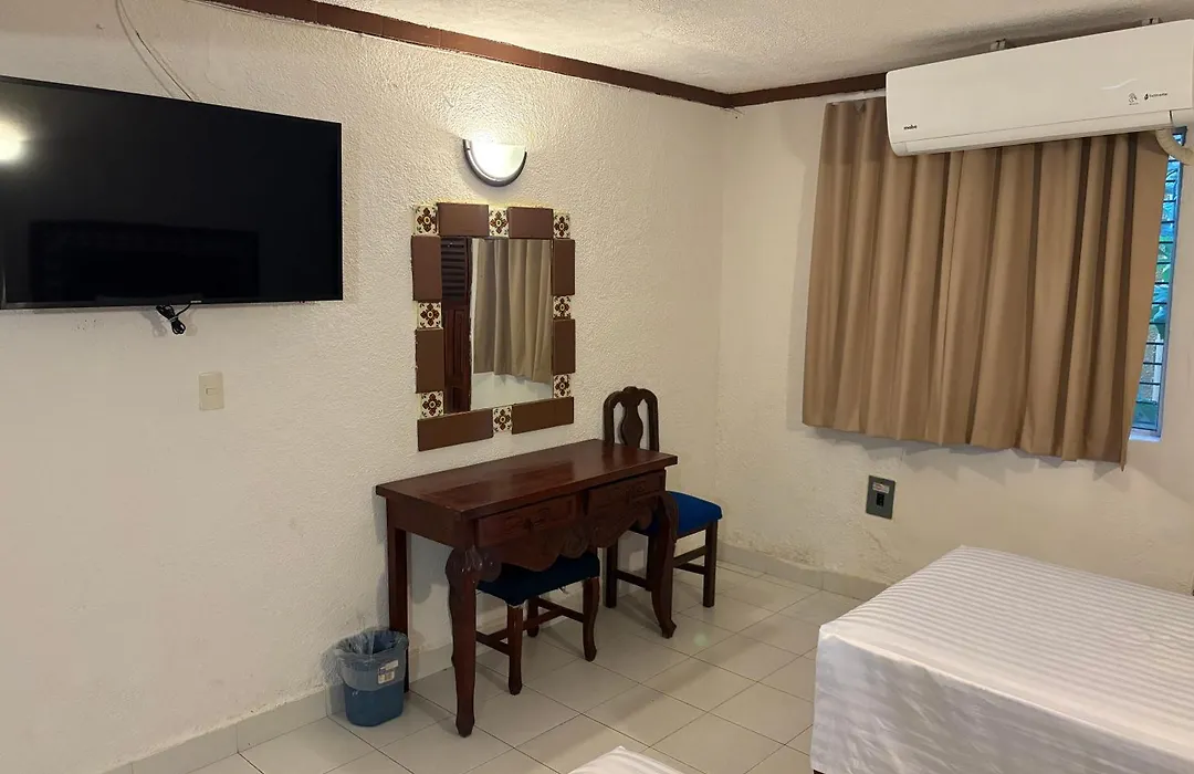 Suites Cancun Center-1