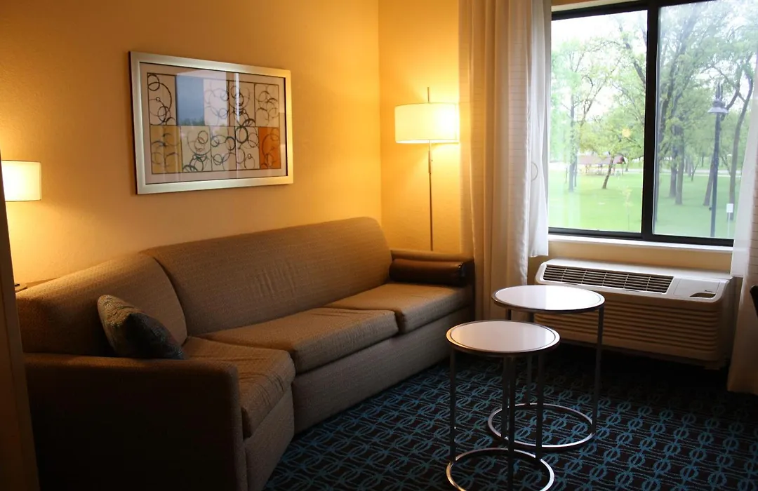 Fairfield Inn & Suites By Marriott Detroit Lakes-1