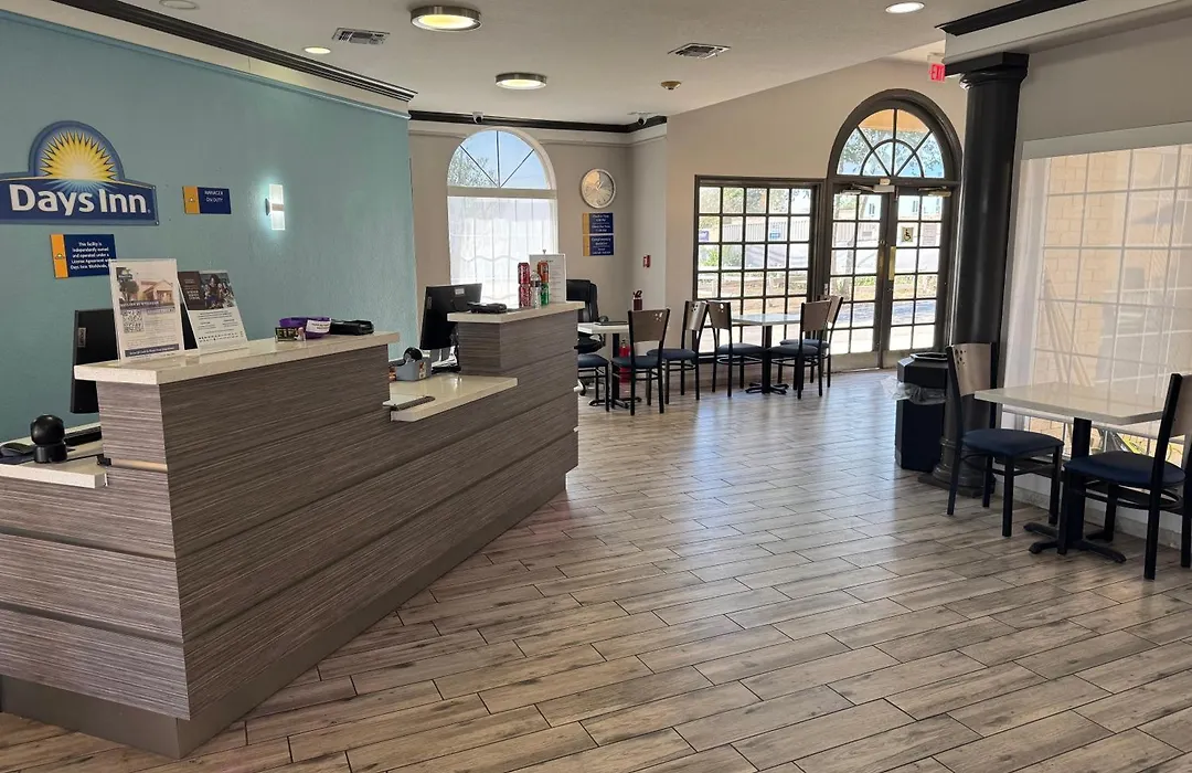 Days Inn By Wyndham Georgetown-1