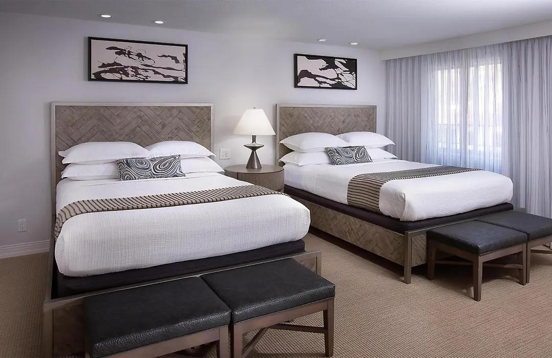 West Beach Inn, A Coast Hotel-1