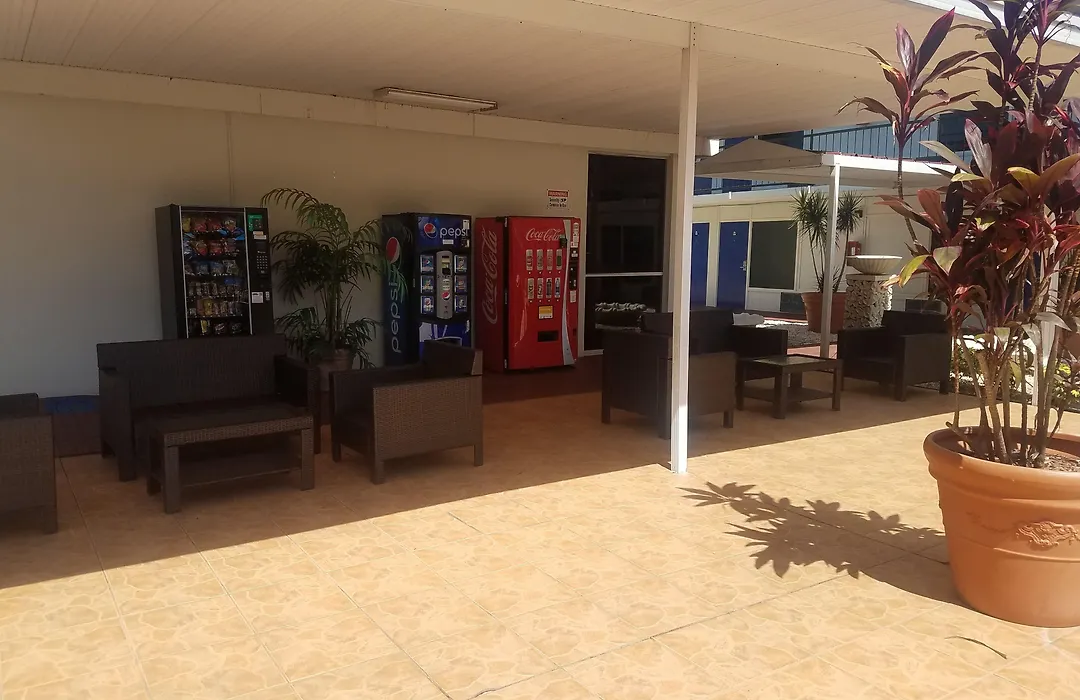 Days Inn By Wyndham St. Petersburg / Tampa Bay Area-1