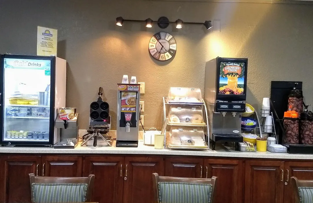 Days Inn By Wyndham Willmar-1