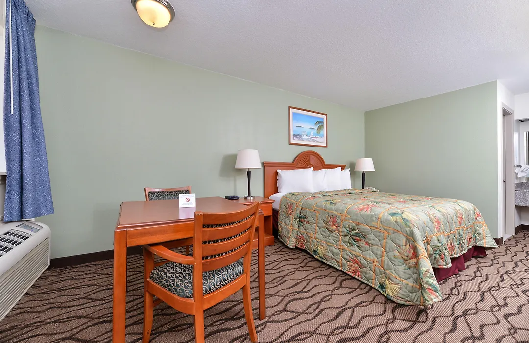 Motel 6 Classic Galveston, Tx Beach-Seawall-1