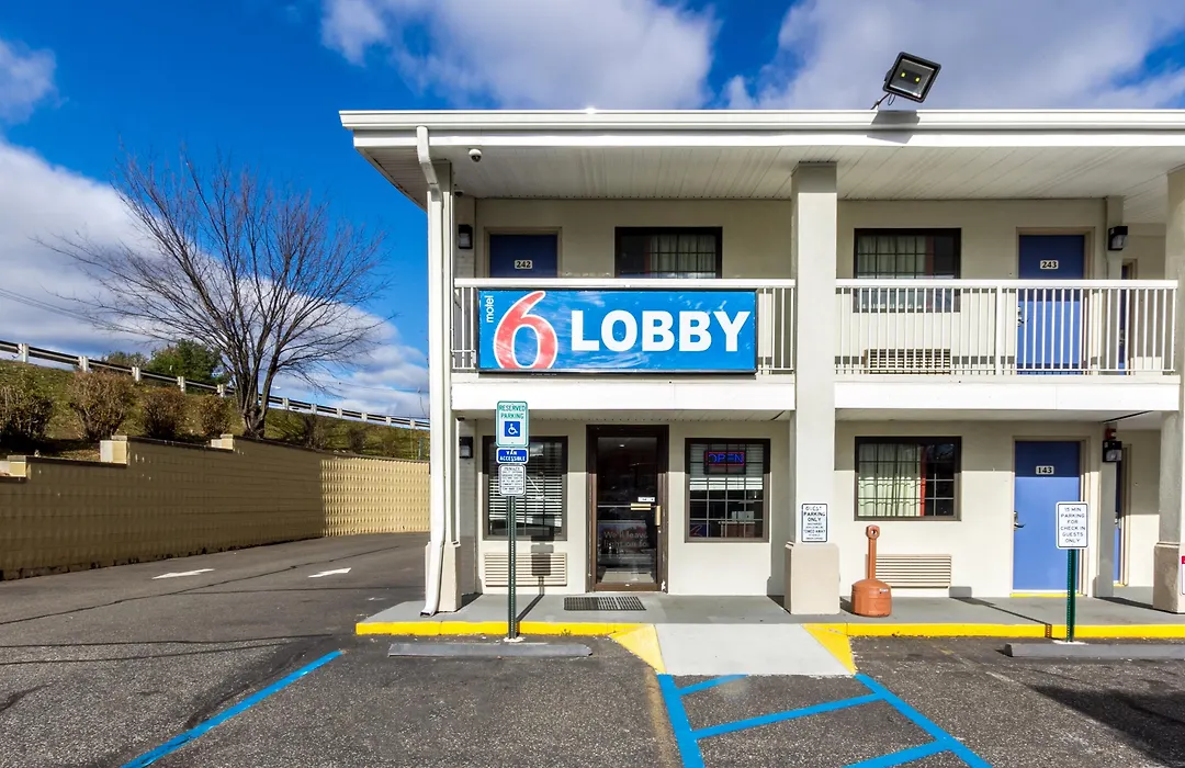 Motel 6 New Brunswick-1