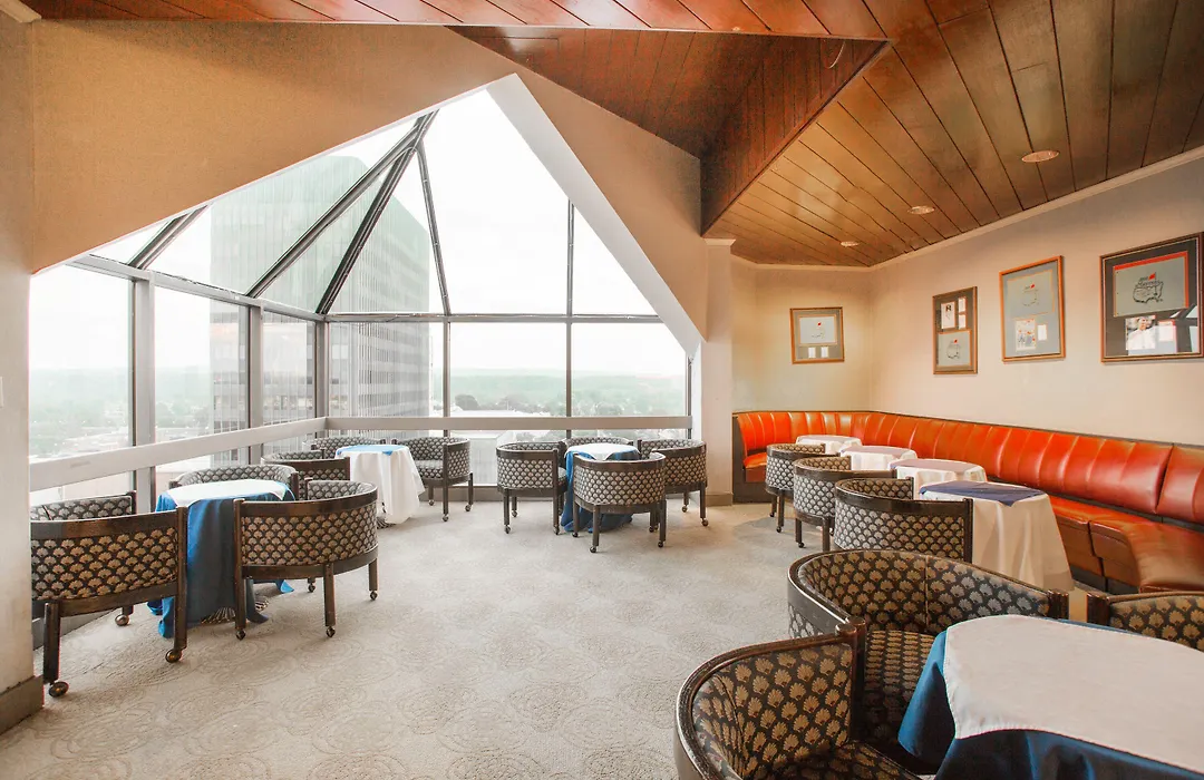 Ramada By Wyndham Augusta Downtown Hotel & Conference Center-1