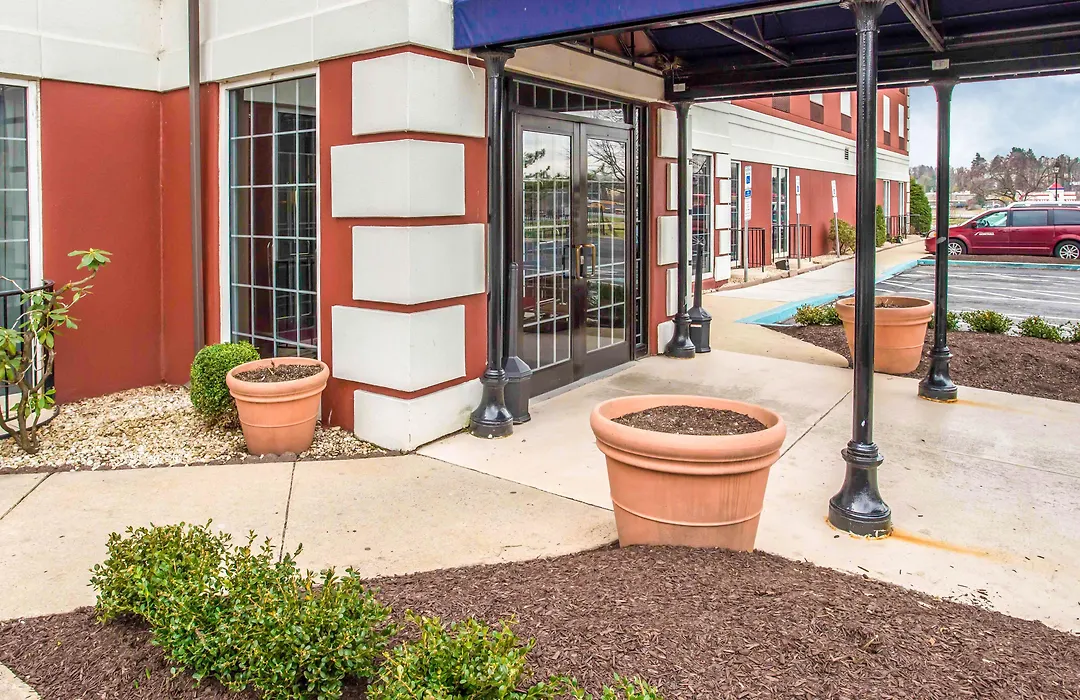 Best Western Chocolate Inn At The Park-1