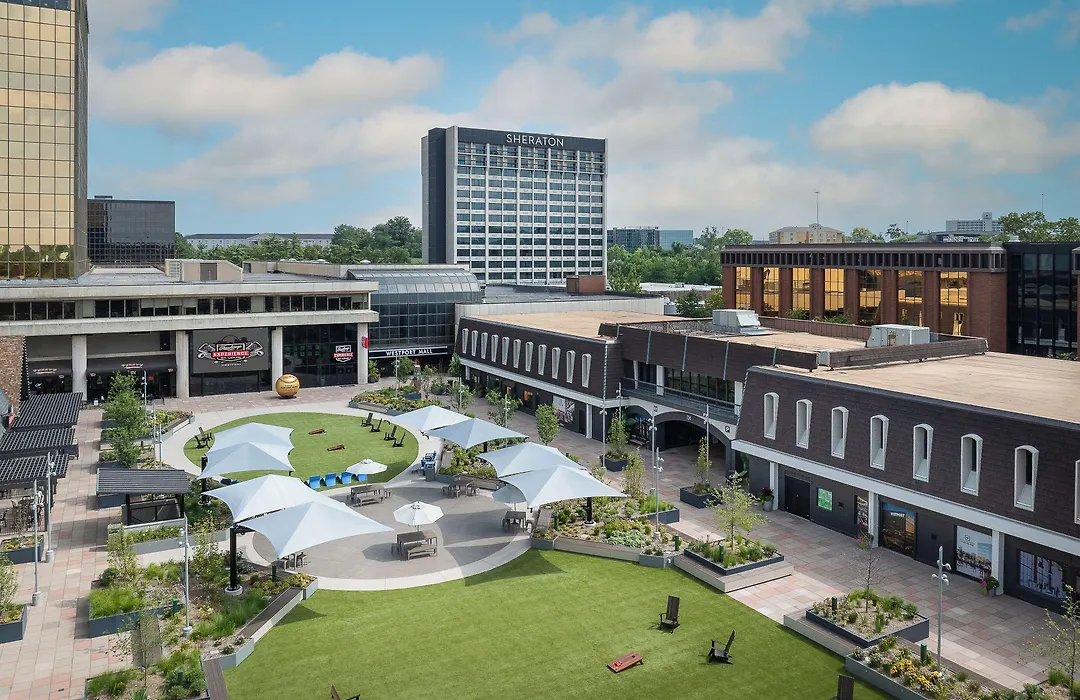 Sheraton Westport Plaza-1