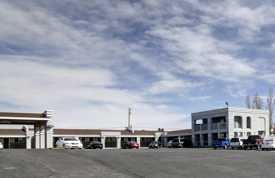 Econo Lodge Inn & Suites Santa Rosa-1